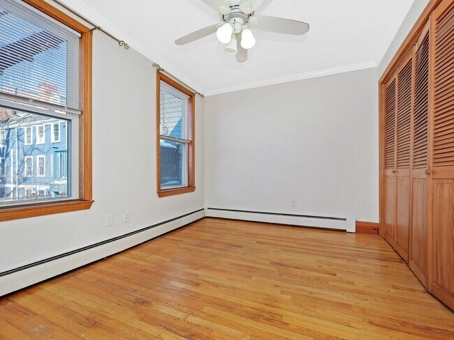 Building Photo - 48 Walker St