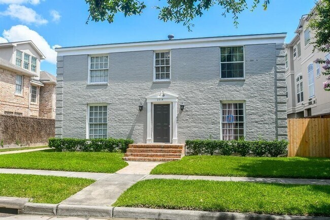 Foto del edificio - 2718 Wroxton Rd