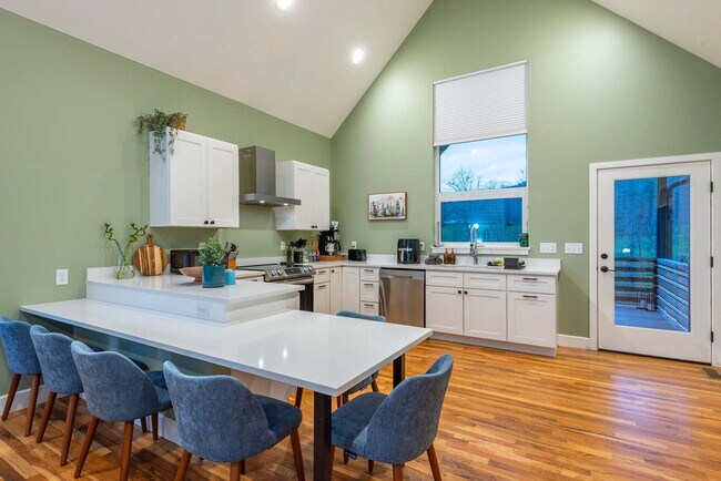 Foto del edificio - 962 Riceville Rd