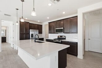 Building Photo - 5100 E Rancho Paloma Dr