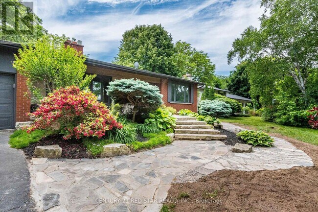 Photo du bâtiment - 1448 Willowdown Rd