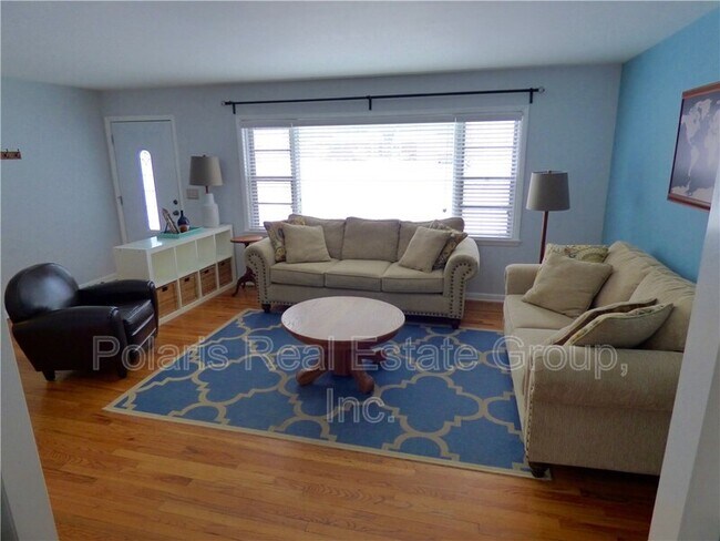 Building Photo - 9821 Chesterton Dr