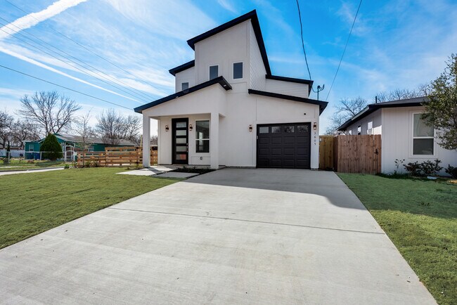 Building Photo - 3605 Vilbig Rd