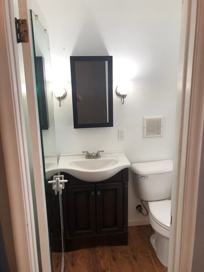 Master bath - 8300 Aldrich Ave S