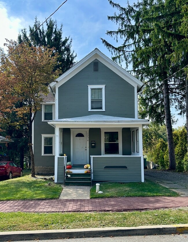 Building Photo - 1230 Church St