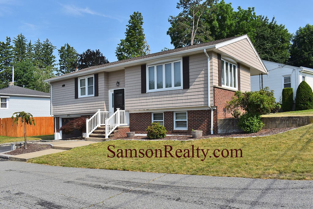 Primary Photo - 105 Homewood Ave