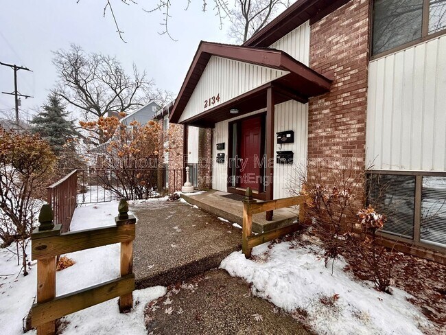 Foto del edificio - 2134 McKee Ave SW