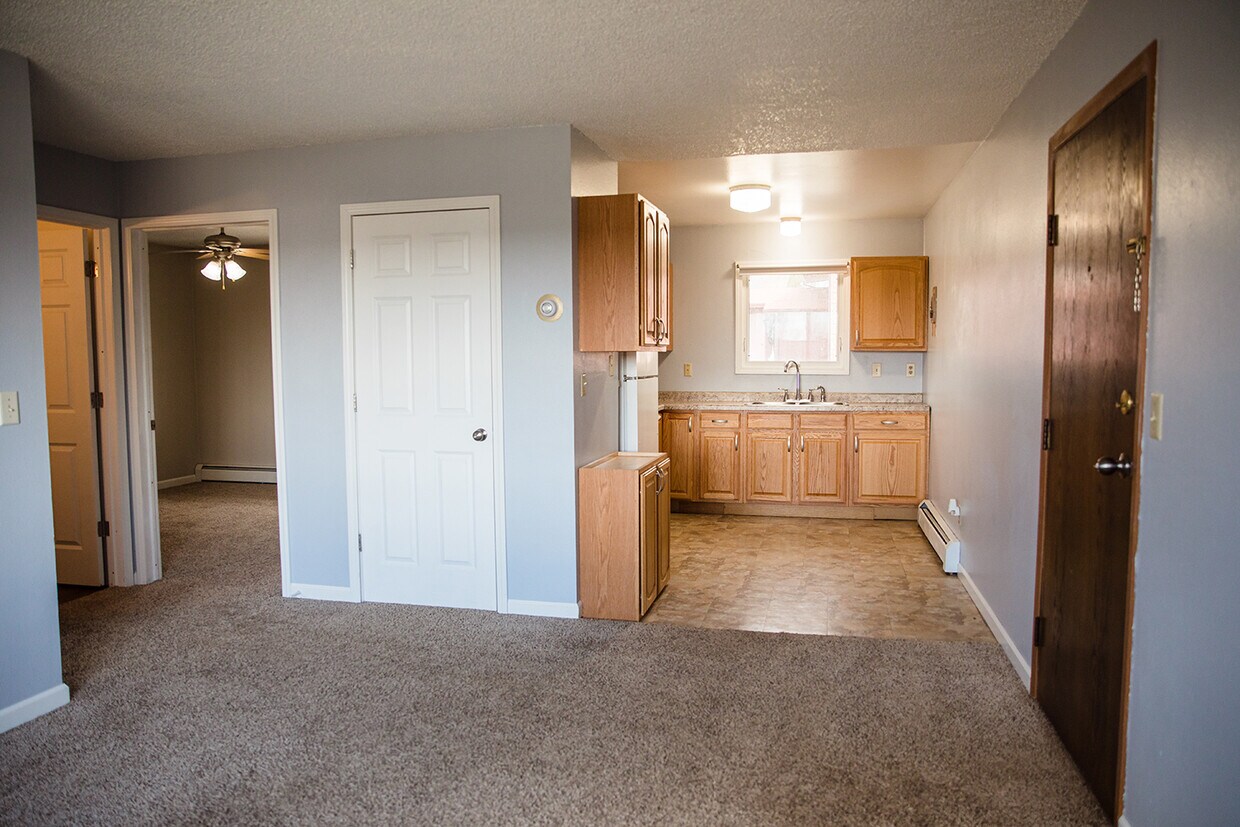 Foto principal - 1300 14th Ave NW
