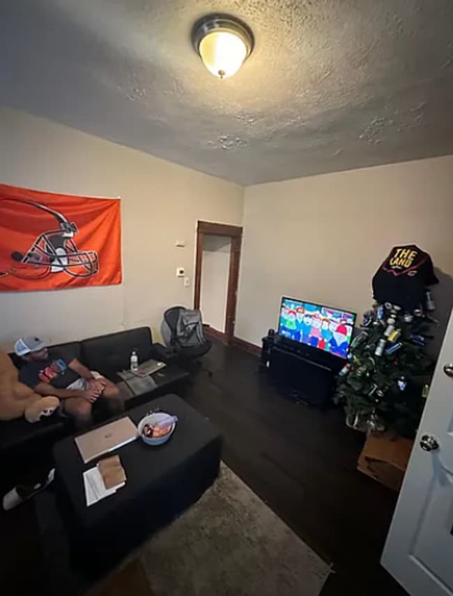 Photo - 5 Bedroom House Available Next to UC Campus