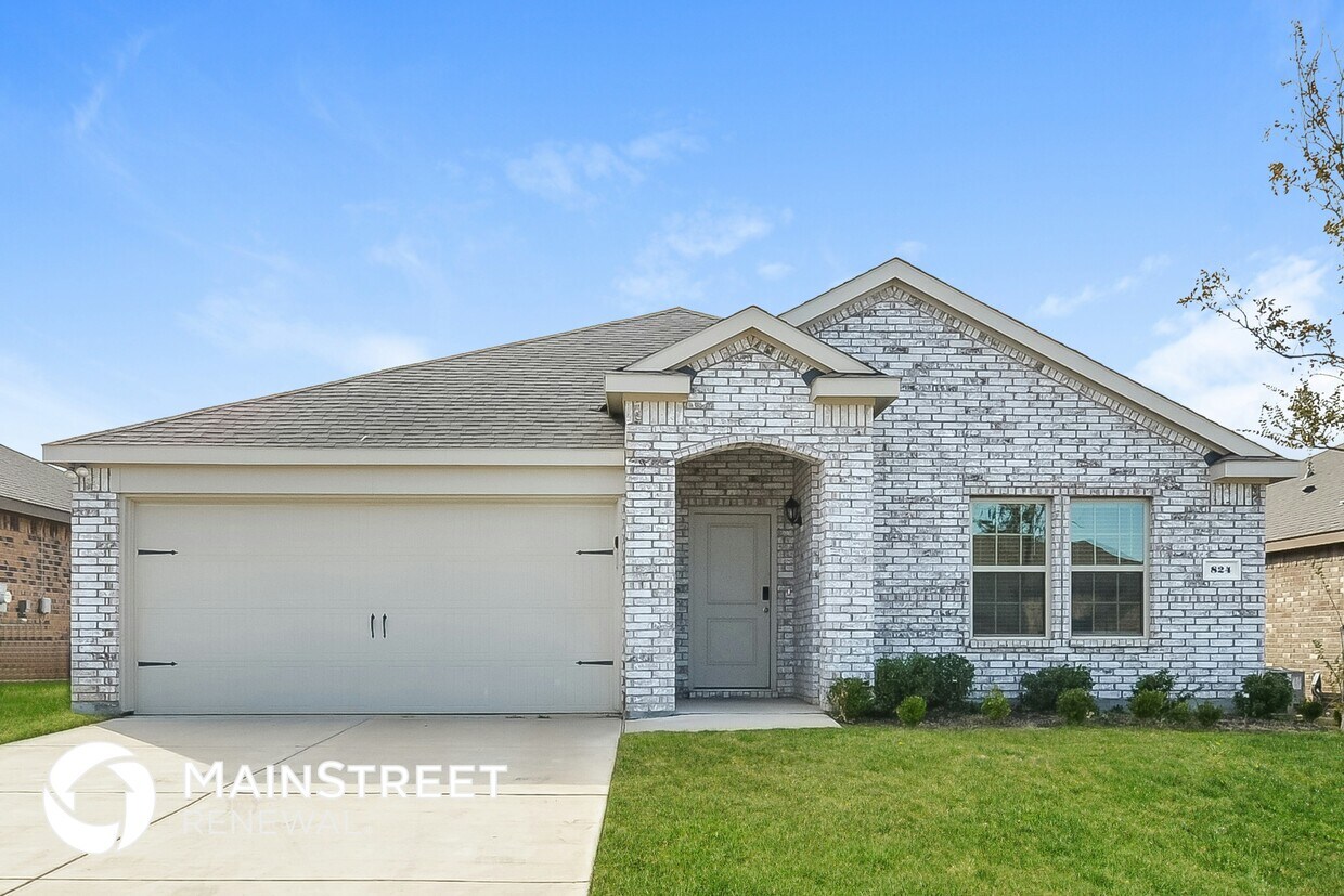 Foto principal - 824 English Dr