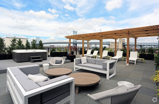 Roof Terrace - 11 Cooper