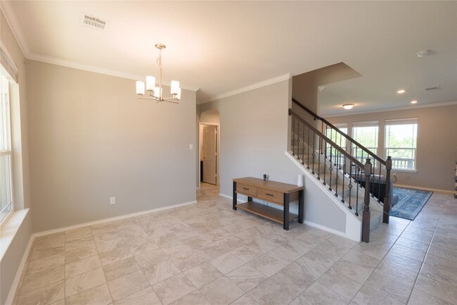 Building Photo - 404 Kaden Prince Dr