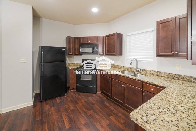 Foto del edificio - 151 Woodland Wy
