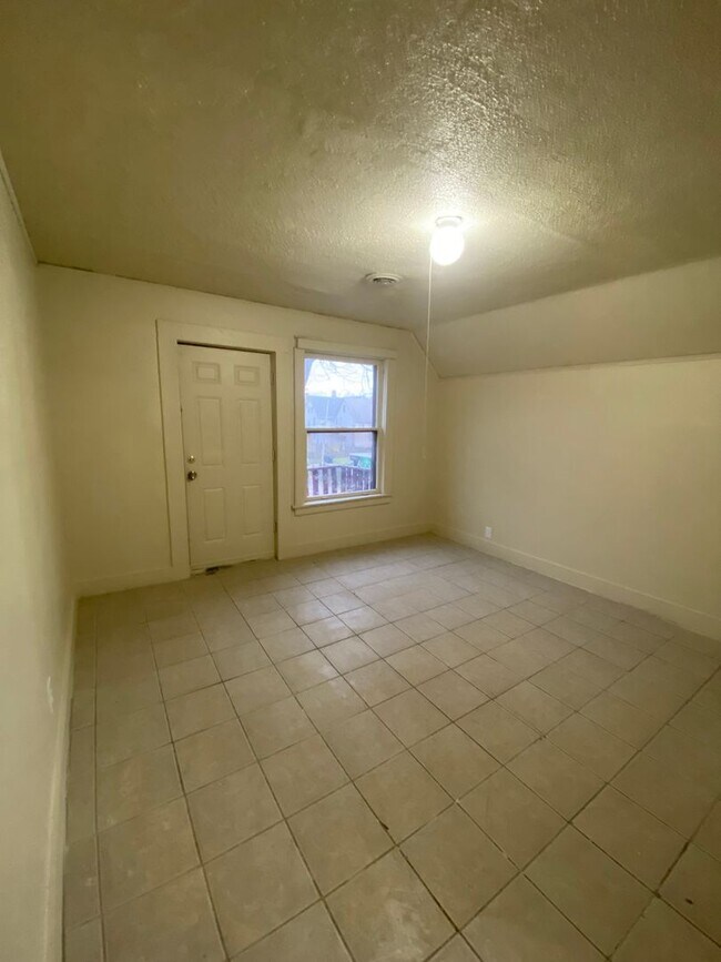 Foto del edificio - 2825 N 24th Pl