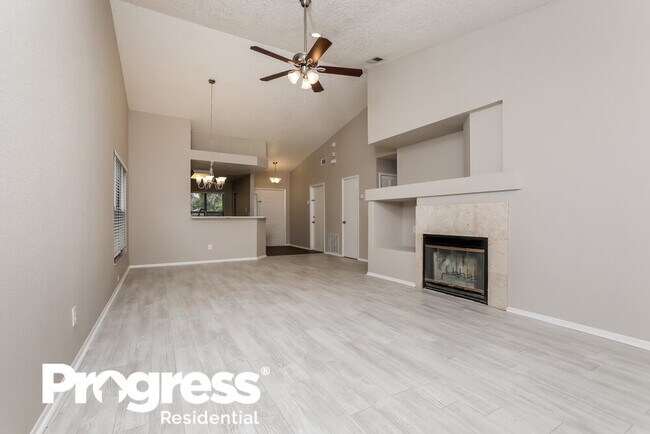 Building Photo - 4296 Fox Hollow Cir