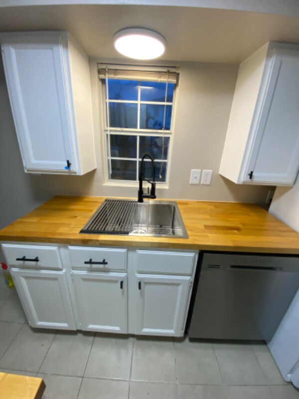 Foto del edificio - 904 Tulane St