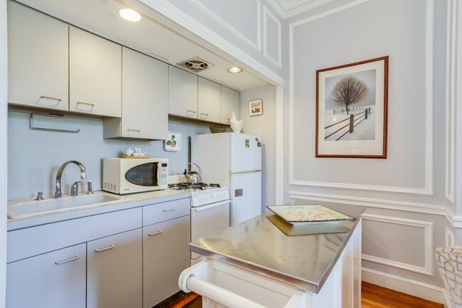 Foto del edificio - 164 Beacon St
