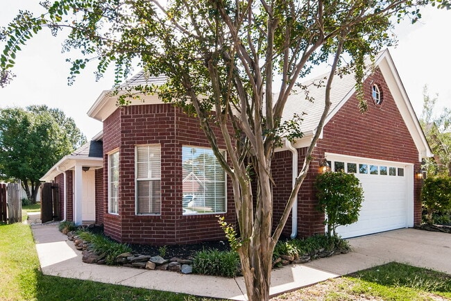 Foto del edificio - 8682 Cat Tail Dr