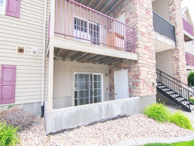 Building Photo - Receive up to $500 off your first month's ...