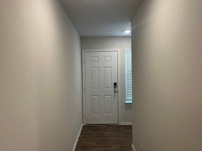 Building Photo - 210 Legendary Trail Loop, Floresville, TX....