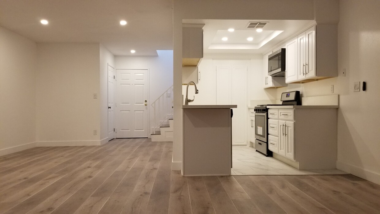 Downstairs Reverse Angle - 14126 Tiara St