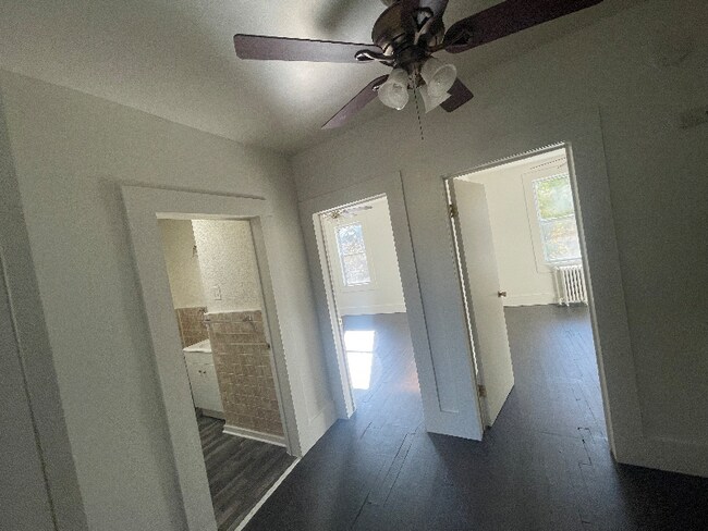 Foto del edificio - 5029 Queensberry Ave