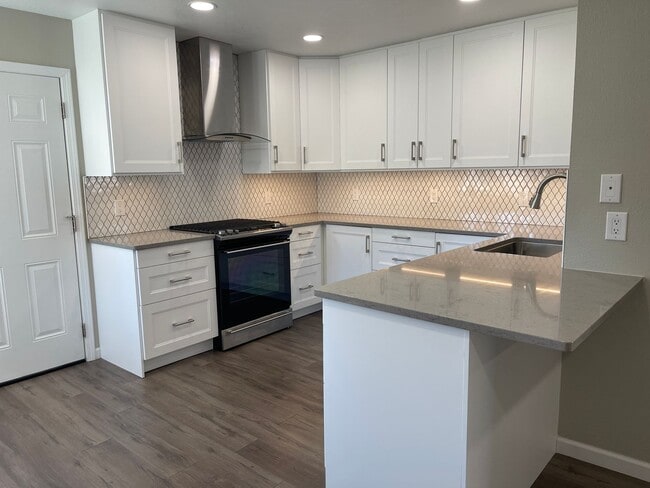 Foto del edificio - 1175-1177 RICKEY DRIVE