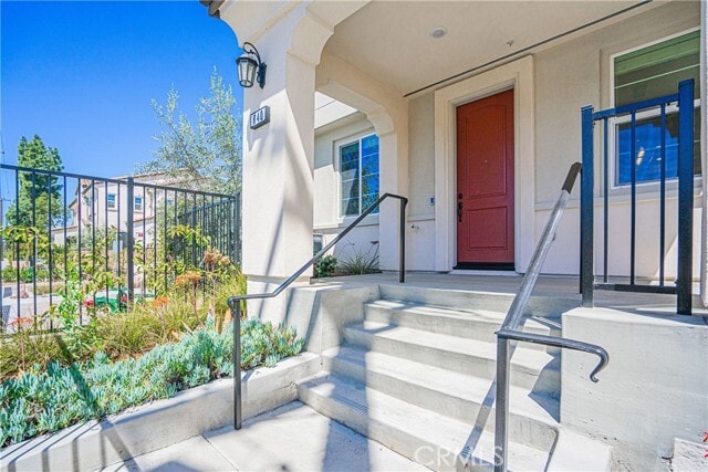 Building Photo - 840 Arletta Wy