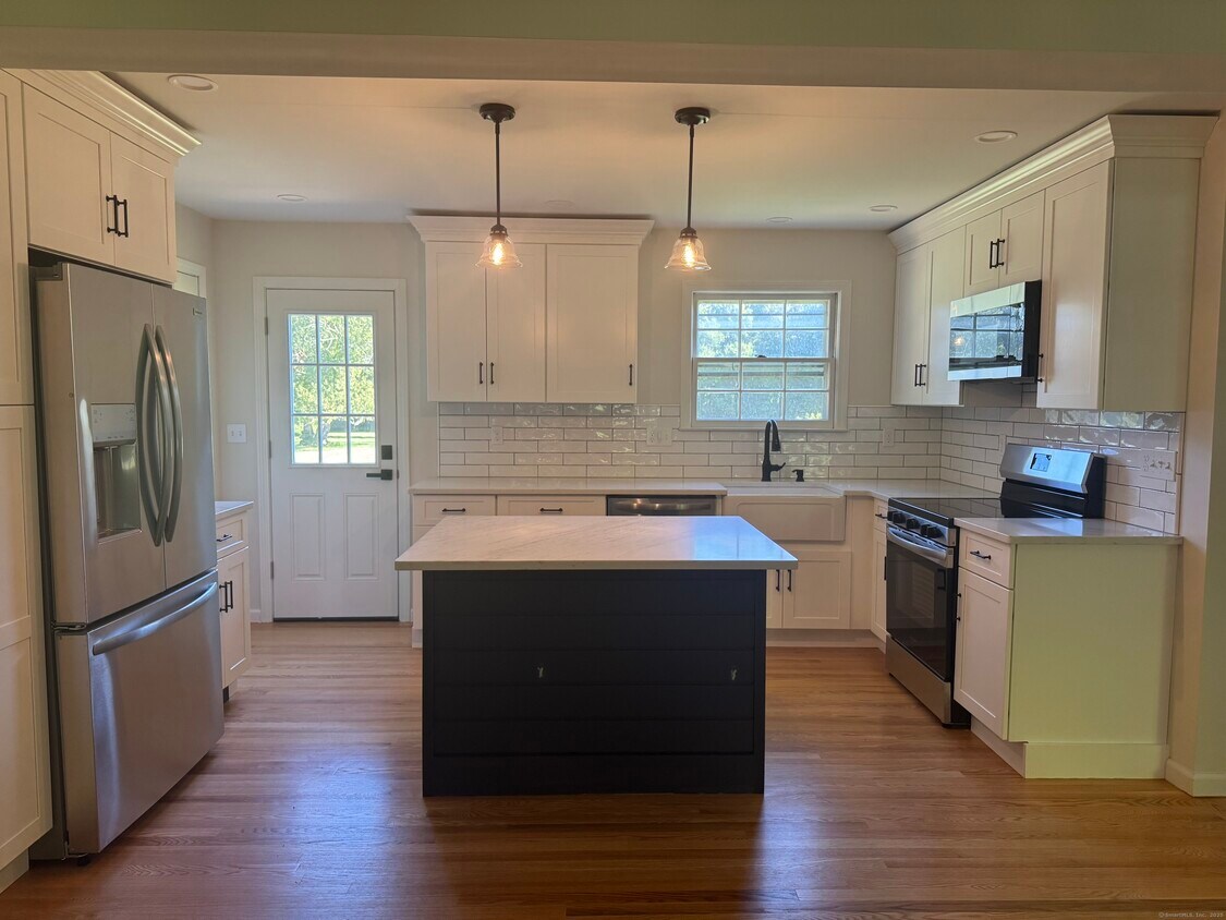 Foto principal - 408 Hut Hill Rd