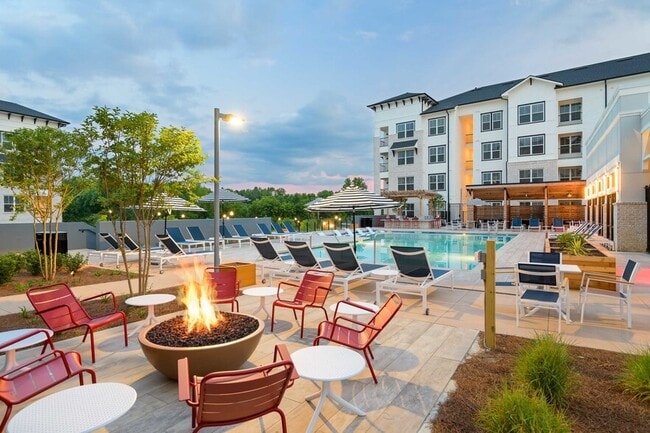 Building Photo - The Eddy at Riverview