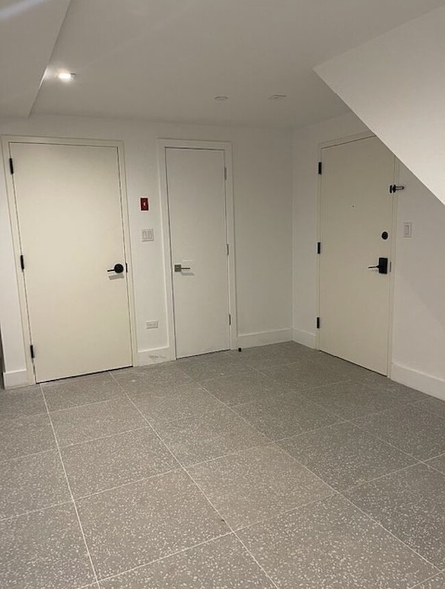 231 E 123rd St Unit 1A, New York, NY 10035 - Room for Rent in New York ...