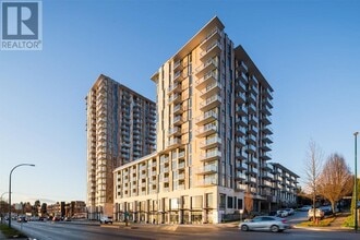 Building Photo - 8121-8121 Chester St