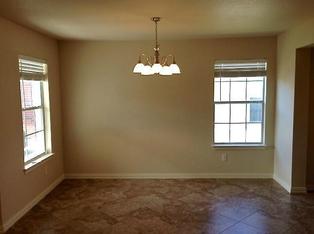 Building Photo - Upgraded Home - Granite Counters - Fenced ...