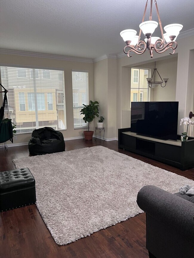 Foto del edificio - 3 Bedroom Townhome in Tampa