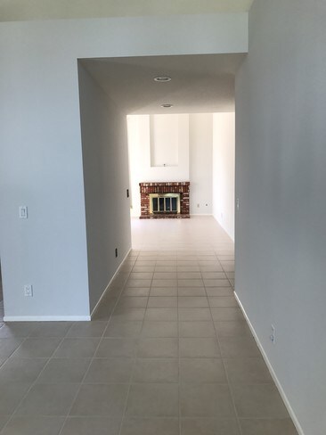 Foto del edificio - 28149 Caraway Ln
