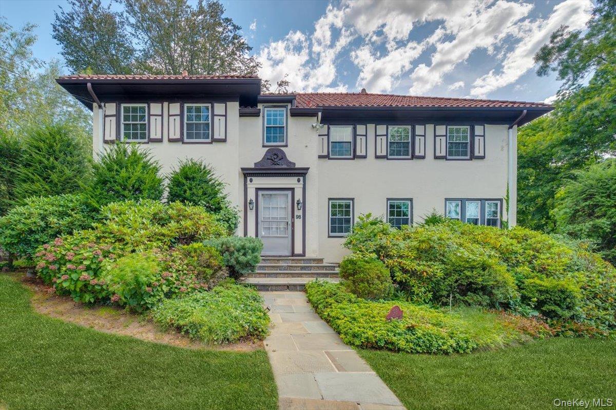 Primary Photo - 98 Rose Hl Ave