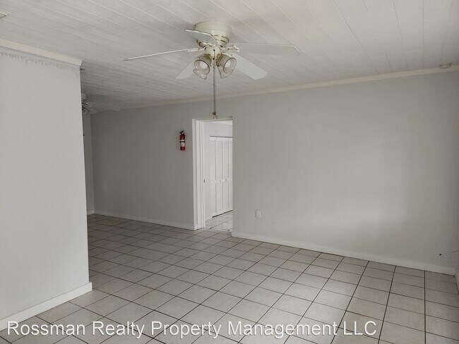 Foto del edificio - 3 br, 2 bath House - 444 Van Buren St