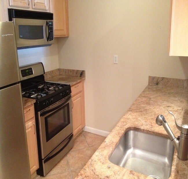 Photo - 317 16th Street SE Townhome