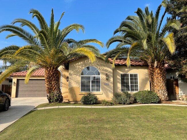 Building Photo - 315 Villa Elegante Dr