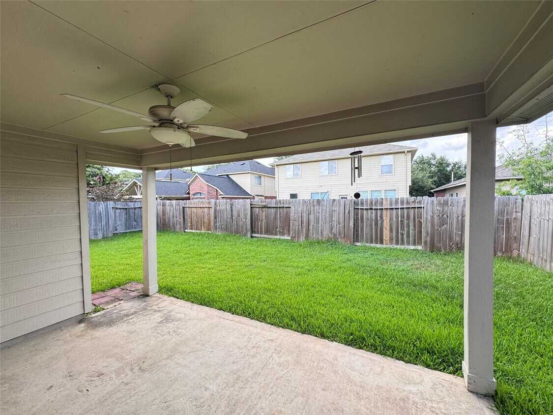 Building Photo - 25210 Ginger Ranch Dr