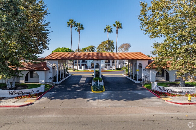 Entrada - Villa Granada Apartments