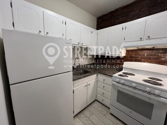 Foto del edificio - 1 bedroom in Boston MA 02130