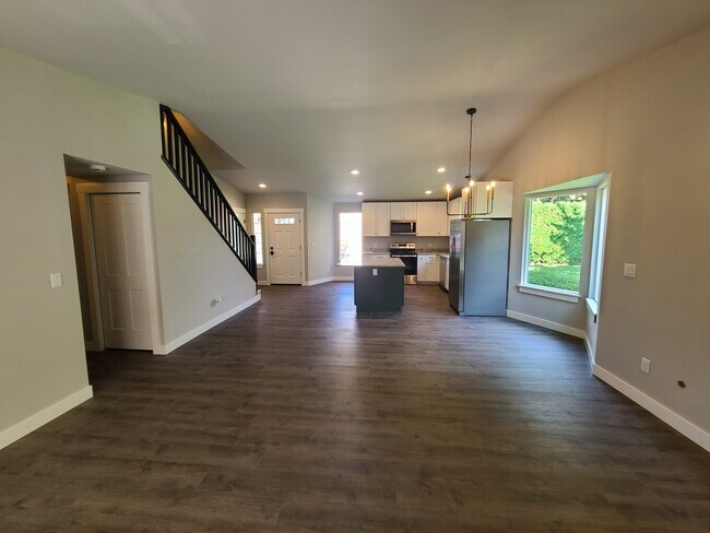 Building Photo - 202 Danawood Dr