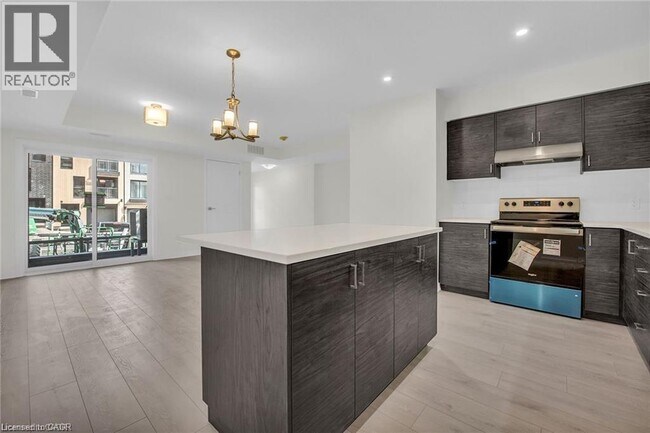 Photo du bâtiment - 10 URBANE Blvd