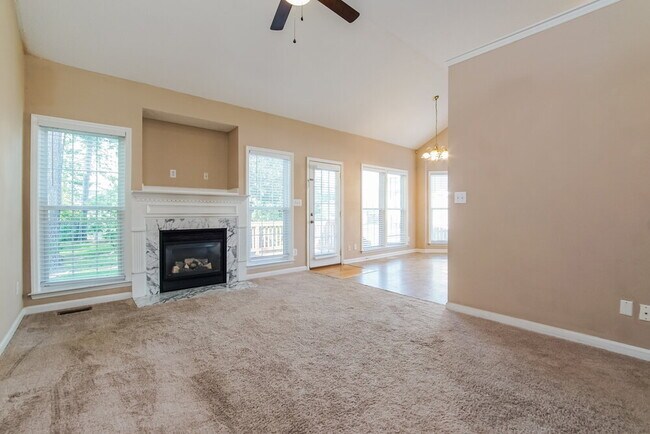 Foto del edificio - 7137 Spanglers Spring Way
