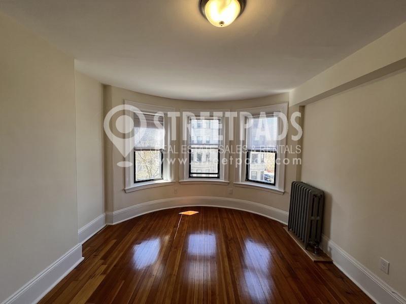 Foto principal - 2 bedroom in Cambridge MA 02139
