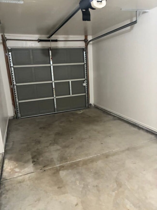 Foto del edificio - 5101 S H St