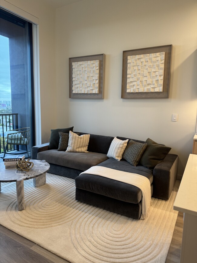 Building Photo - 95 NW 30th Ave