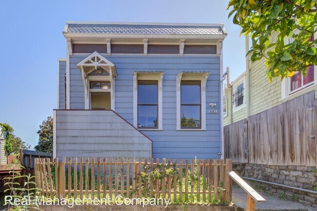 Building Photo - 131 Beaver St