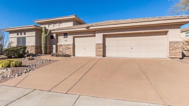 Building Photo - 11426 E Blue Sky Dr